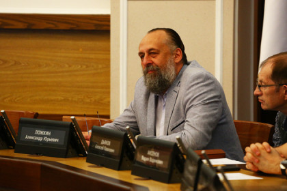 Александр Ложкин повторно избран председателем худсовета Новосибирска