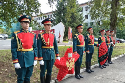 Мурал в честь 85-й мотострелковой дивизии открыли в Новосибирске