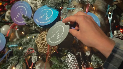 Юного жителя Новосибирска прокатили на машине ДПС и катере