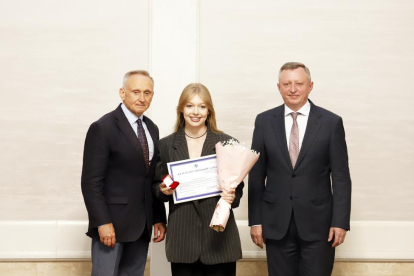 В Новосибирске состоялась церемония награждения выпускников-стобалльников по ЕГЭ