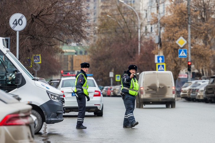 О «сплошной» проверке на дорогах Новосибирска предупредили сотрудники ГИБДД