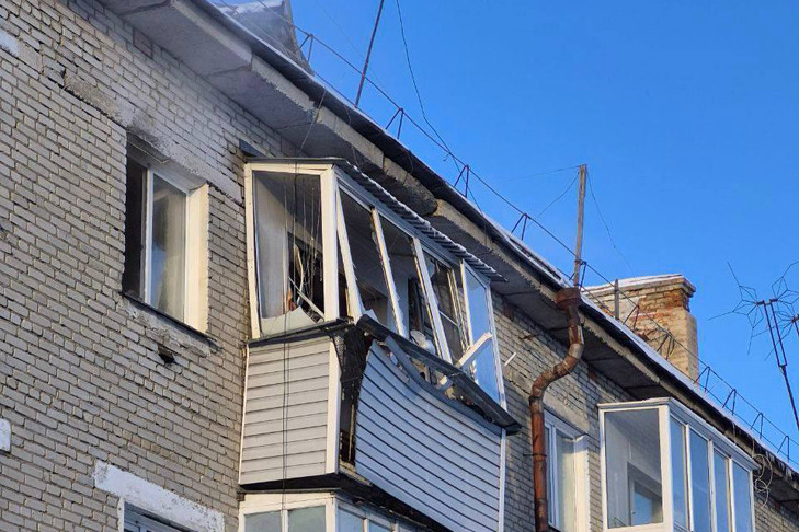 Хлопок газа поднял по тревоге спасателей в Барабинске