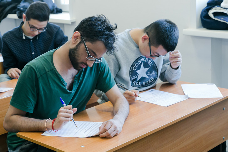 Более 40% детей мигрантов завалили экзамен по русскому языку в Новосибирске