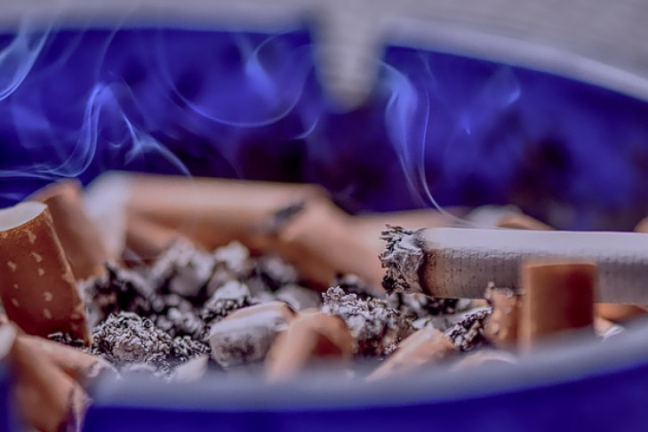 Склады с сотнями тысяч поддельных сигарет нашли в Новосибирске