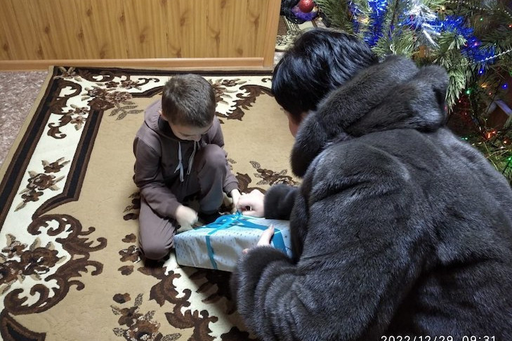 Новогоднюю мечту мальчика из Татарского района исполнил Андрей Турчак