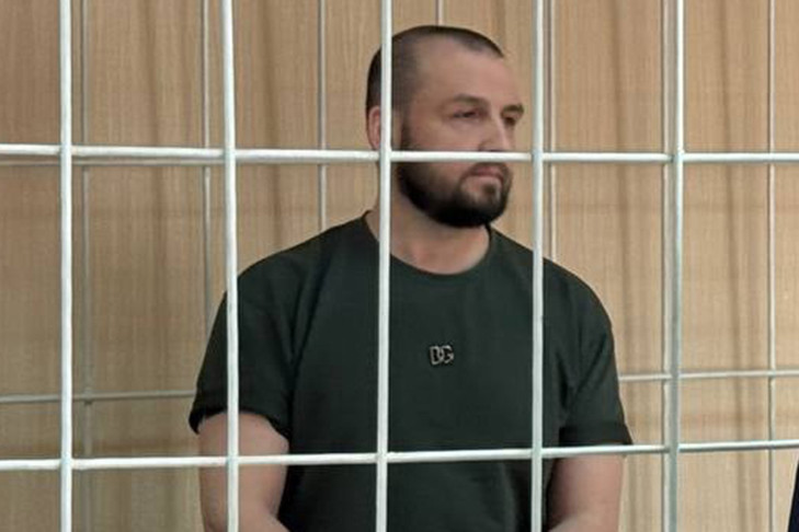 Экс-полицейский в Новосибирске получил 13 лет колонии за оборот наркотиков