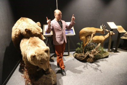 Животный секс показали новосибирцам в музее 14 февраля