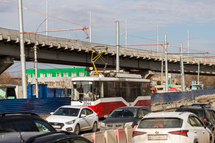 Мэрия: пробки на «Кольце ада» должны исчезнуть с переносом трамваев на эстакаду