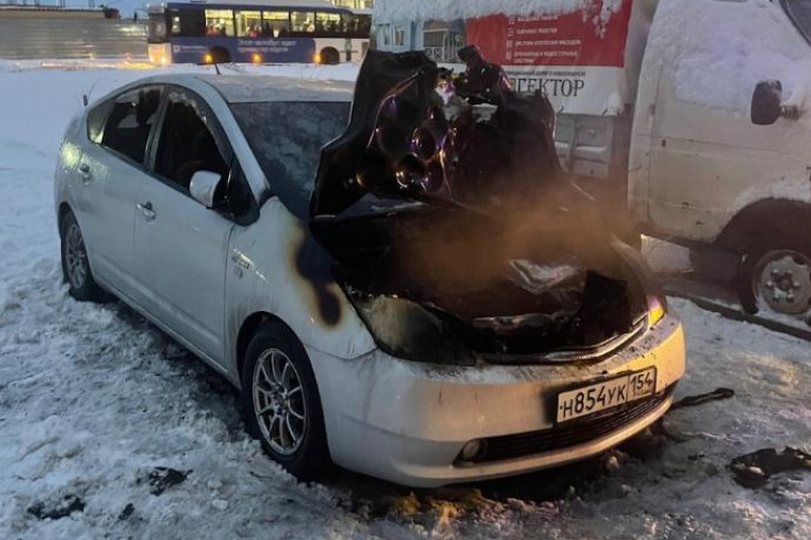Автоворы дилетанты, при краже катализаторов сожгли автомобиль в Новосибирске