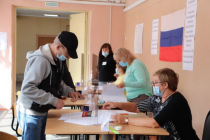 Долгожители Новосибирской области проголосовали на дополнительных выборах депутатов Законодательного Собрания