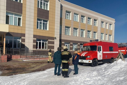 Пожар в школе №67 Новосибирска начался с раздевалки
