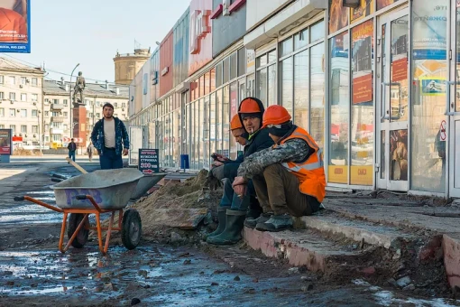 Последние торговые ларьки сносят у метро «Площадь Маркса» в Новосибирске
