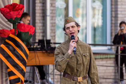 «День Победы» и другие тексты военных песен на 9 Мая 2025: список