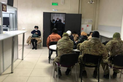 ФСБ задержала валютного контрабандиста из ТК «Восток» в Новосибирске
