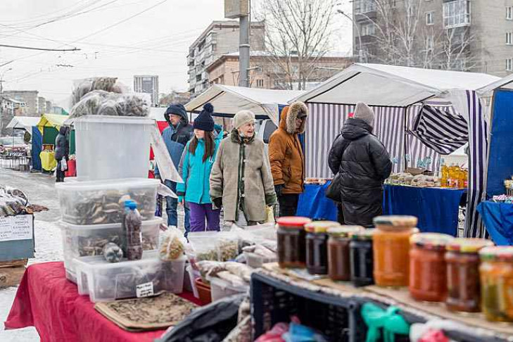 Ярмарки выходного дня весной-2022 в Новосибирске: что продают и сколько стоит 