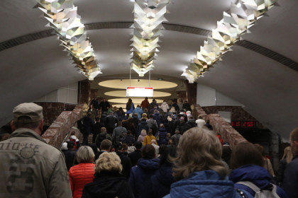 Спасение от пробок ищут в метро новосибирцы