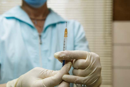 Прививка или страховка: как защититься от клеща?
