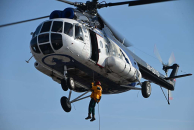 Новосибирские десантники-пожарные успешно отработали спуски с вертолета в рамках подготовки к сезону