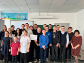 Вдохновляющая встреча во Владимировской школе: студент НГУЭУ поделился секретами студенческой жизни