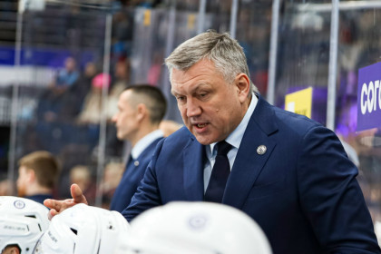 «Вы вносите смуту»: тренер ХК «Сибирь» Буцаев ответил болельщикам на критику