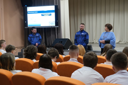 «От первого лица»: как «Сибантрацит» помогает школьникам найти свой путь