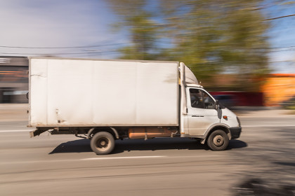 Итоги 2025: в Новосибирской области сфера доставки, грузоперевозок и логистики стала лидером по росту предложений частичной занятости
