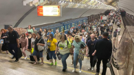 Сотрудники новосибирского метро спасли пассажира с инсультом