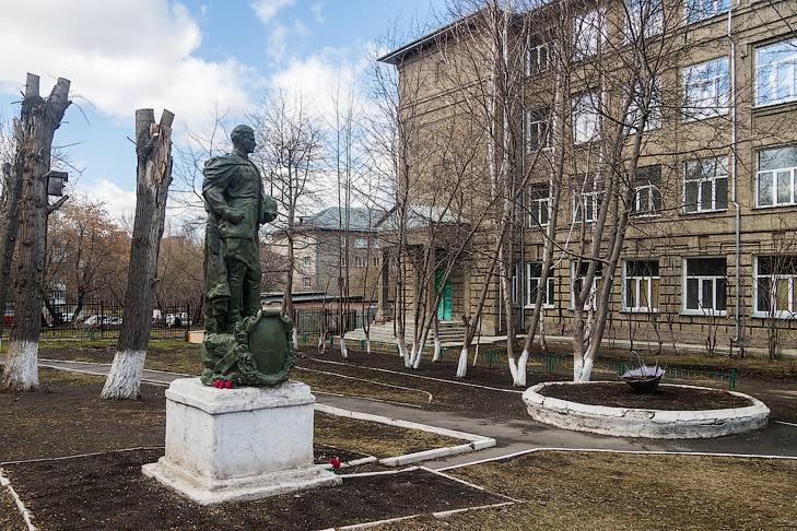 Автора первого памятника солдату-победителю нашли в Новосибирске