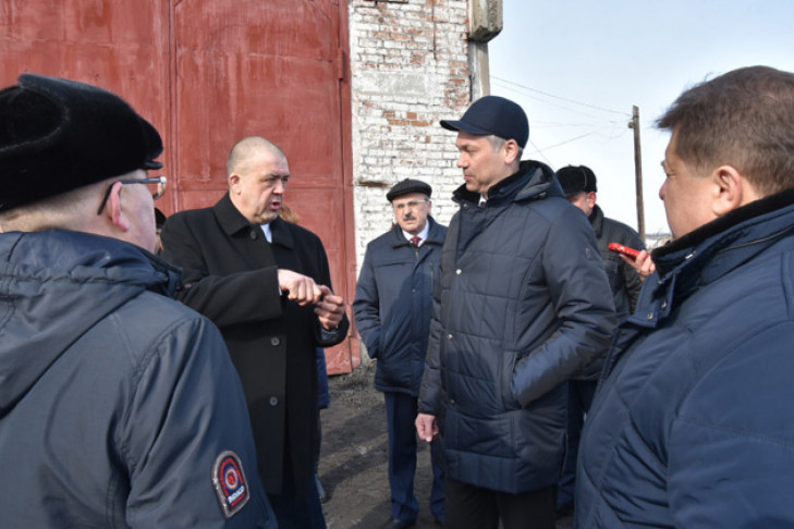 Бердских термороботов представили губернатору в Барабинском районе
