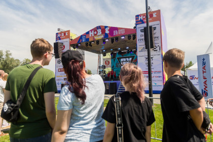 Электромобиль разыграют в Новосибирске на День города 29 июня