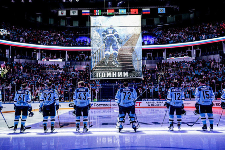 ХК «Сибирь» разгромил «Ладу» в матче памяти Андрея Тарасенко