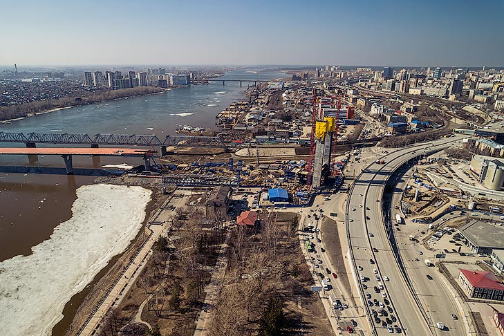 Площадь Будагова закрыли для сквозного проезда на неопределенный срок в Новосибирске