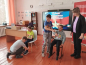 В Гражданцево на празднике школьники узнали о героях и научились оказывать первую помощь