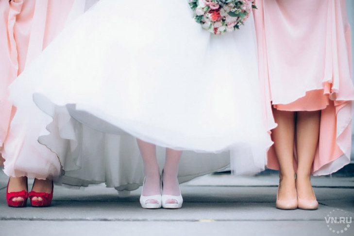 Туфли к свадьбе дарят в Болотном