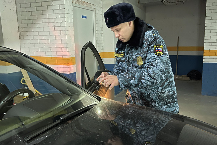 В Новосибирске арестован единственный Bentley Continental Flying Spur