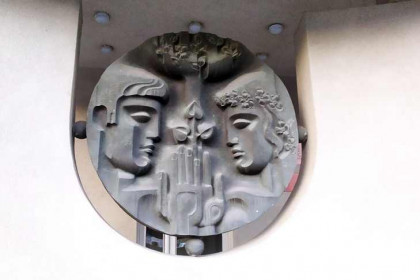 Четыре тысячи рублей и медаль «За любовь и верность» получат 70 супружеских пар