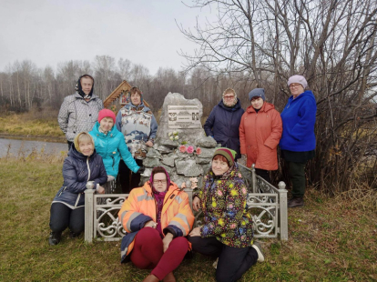 Экскурсию к памятному месту совершили жители Коб-Кордона