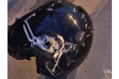 Смятый шлем спас жизнь разбившемуся байкеру