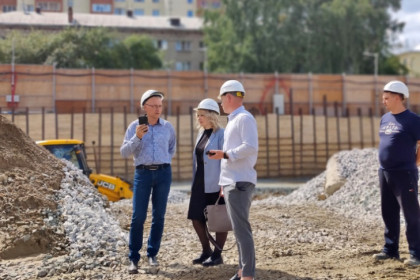 Гостиницу в 30 этажей строят вместо «Крематория» в Новосибирске