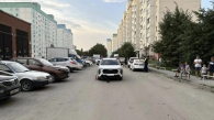 Автомобиль сбил ребёнка на самокате в Новосибирске