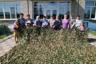 170 сетей сделали для наших бойцов волонтеры из Козино