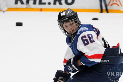 «Сибирь» может подписать контракт с девушкой-хоккеисткой
