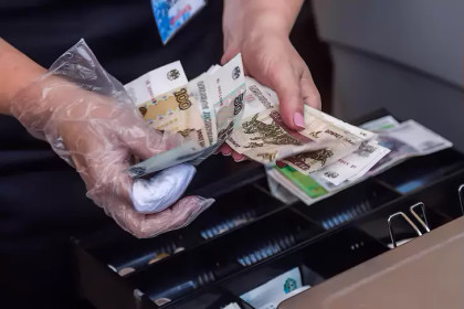ЦБ РФ: новосибирцы 400 тысяч раз получили наличные на кассе