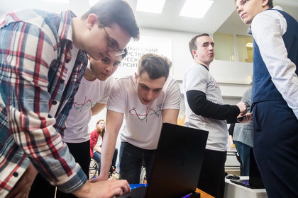 Студенты НГТУ стали победителями стипендиального конкурса «Система»