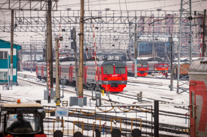 Поезда каждый день будут курсировать из Новосибирска в Томск и Бийск в новогодние праздники