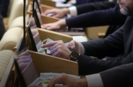 В Госдуму внесён законопроект о запрете депутатам и сенаторам иметь недвижимость за границей
