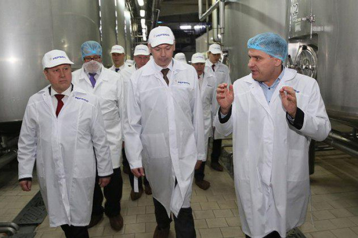Андрей Травников посетил завод «Сибирское молоко»