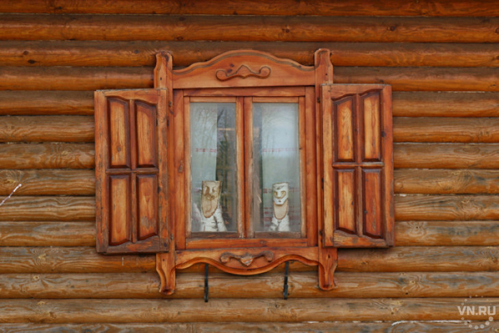 Терем в древнерусском стиле продают за 57 млн рублей в Новосибирске
