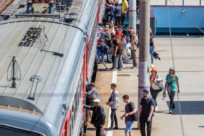 Дополнительные электрички развезут гостей «Технопрома»-2025 в Новосибирске