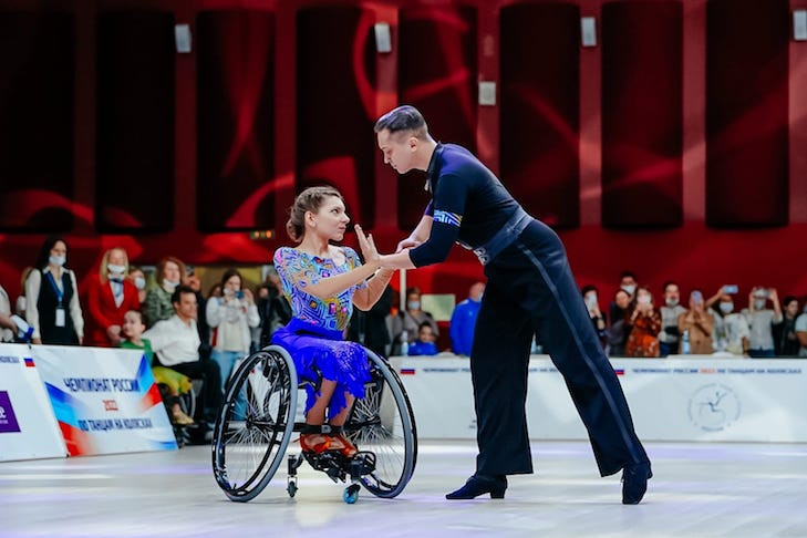 Танцоры на колясках из Новосибирска стали призерами Чемпионата России по танцам на колясках
